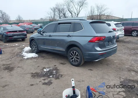 2021 Volkswagen Tiguan 2.0T Se/2.0T Se R-Line Black/2.0T Sel z USA, uszkodzony, nr VIN 3VV3B7AX4MM072271